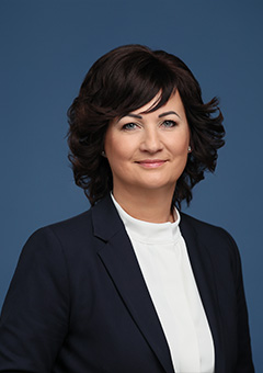 SZÉCSÉNYI MARIANNA fényképe